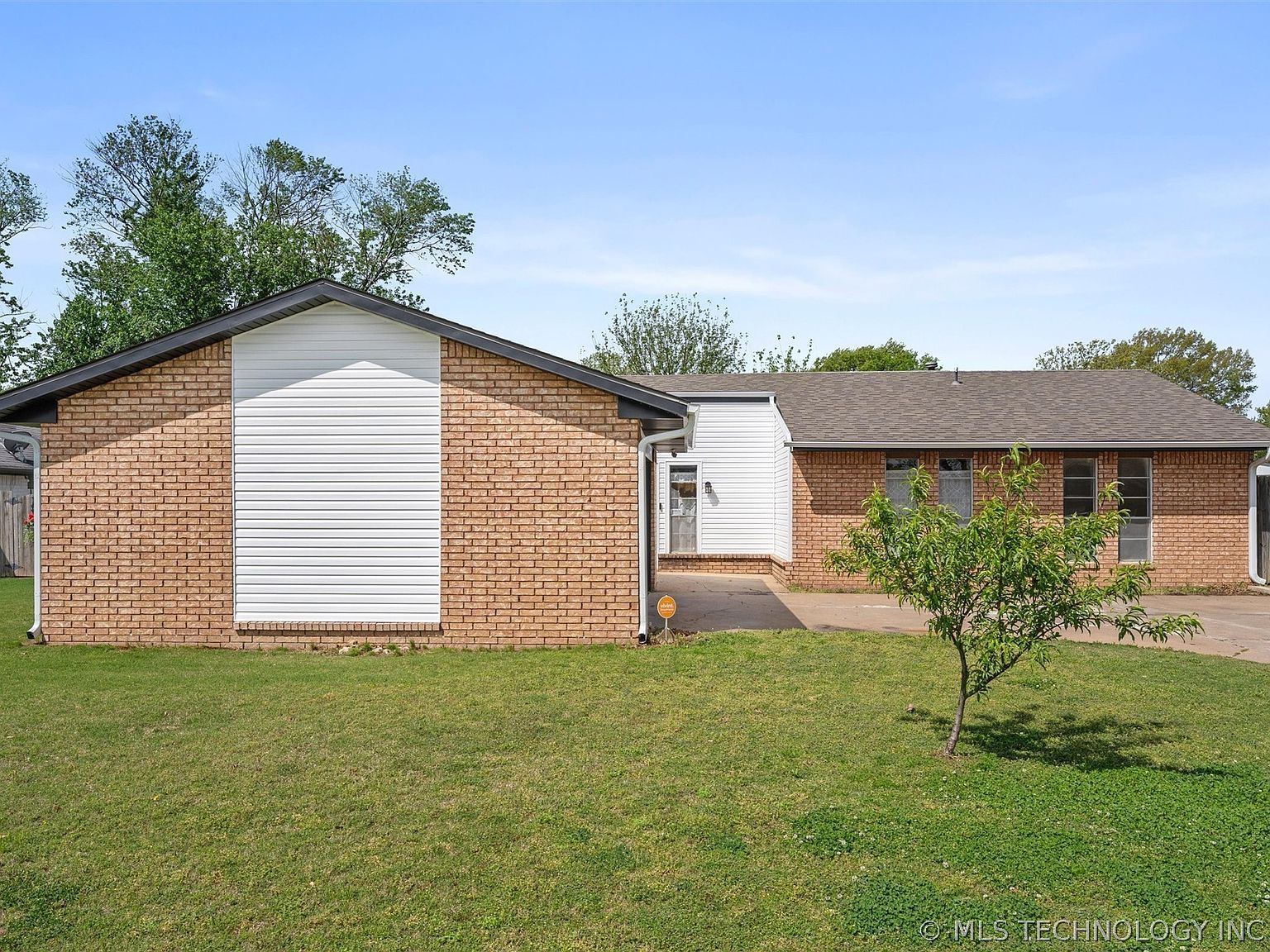 517 Baylor Ct Bartlesville, OK 74006 - Thumbnail 4