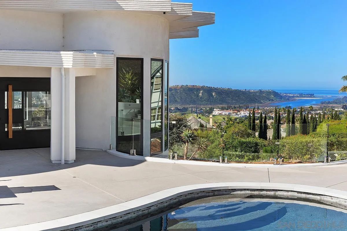 7215 El Fuerte St Carlsbad, CA 92009 - Thumbnail 4