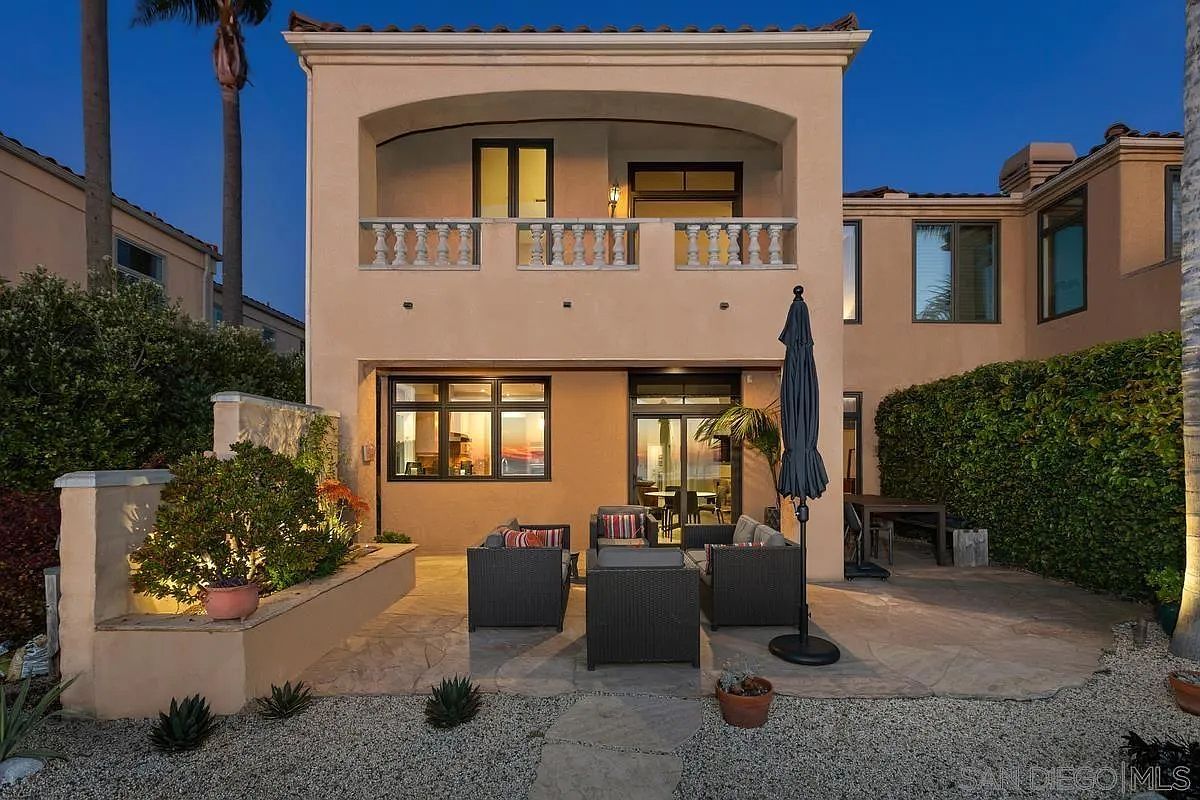 849 N Rios Ave N Solana Beach, CA 92075 - Thumbnail 4