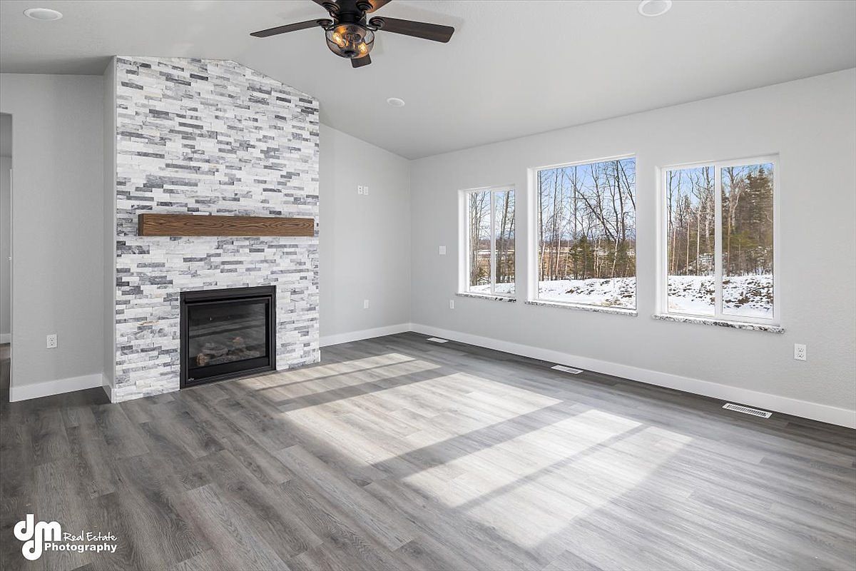 1622 S Rushing Stream Cir Wasilla, AK 99654 - Thumbnail 4