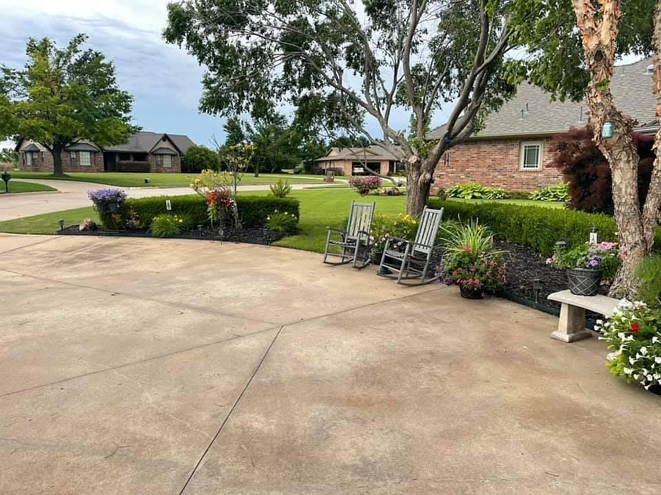 2210 Lakewood Dr Chickasha, OK 73018 - Thumbnail 4