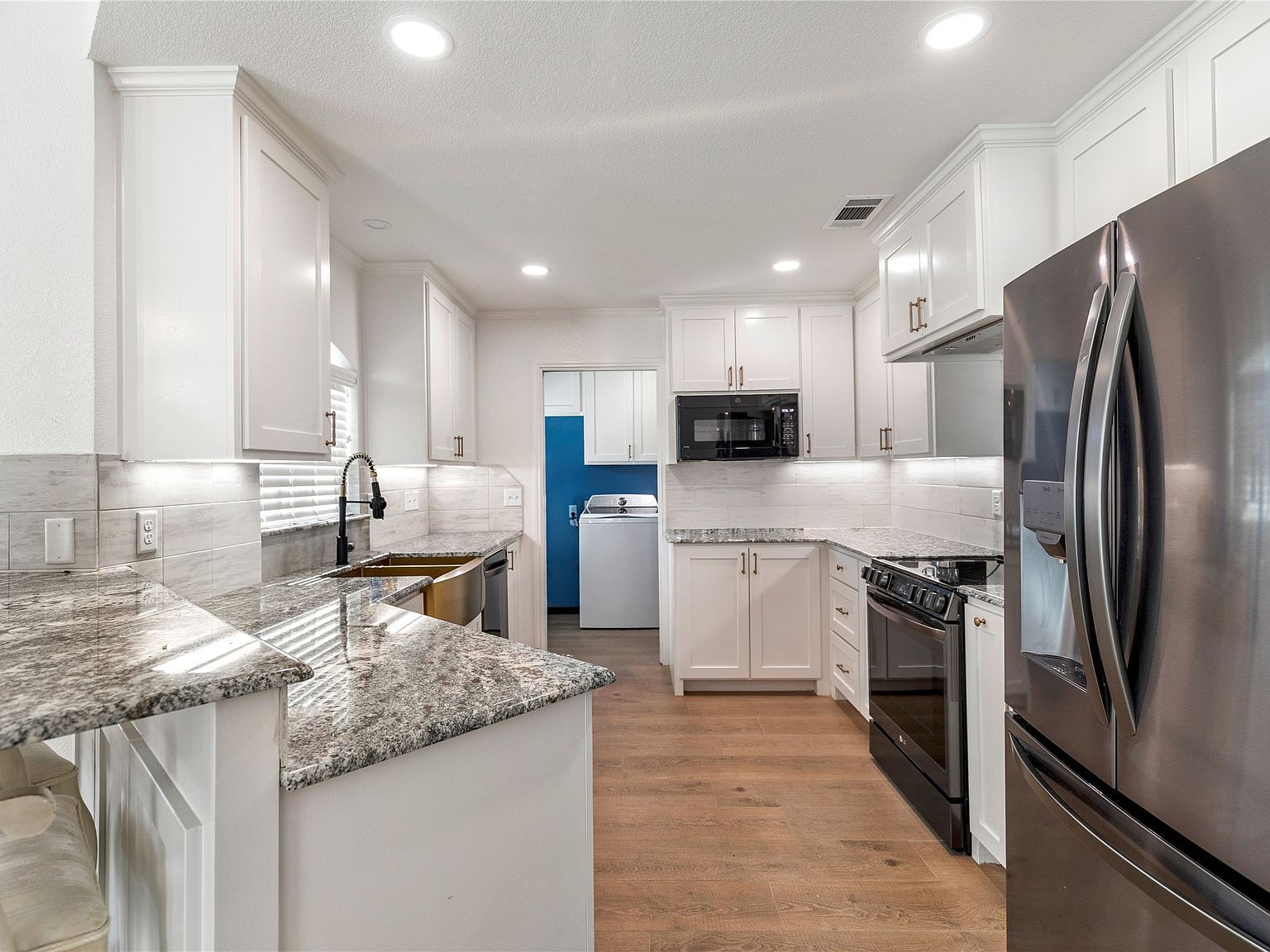 111 Creekside Ct Kennedale, TX 76060 - Thumbnail 4