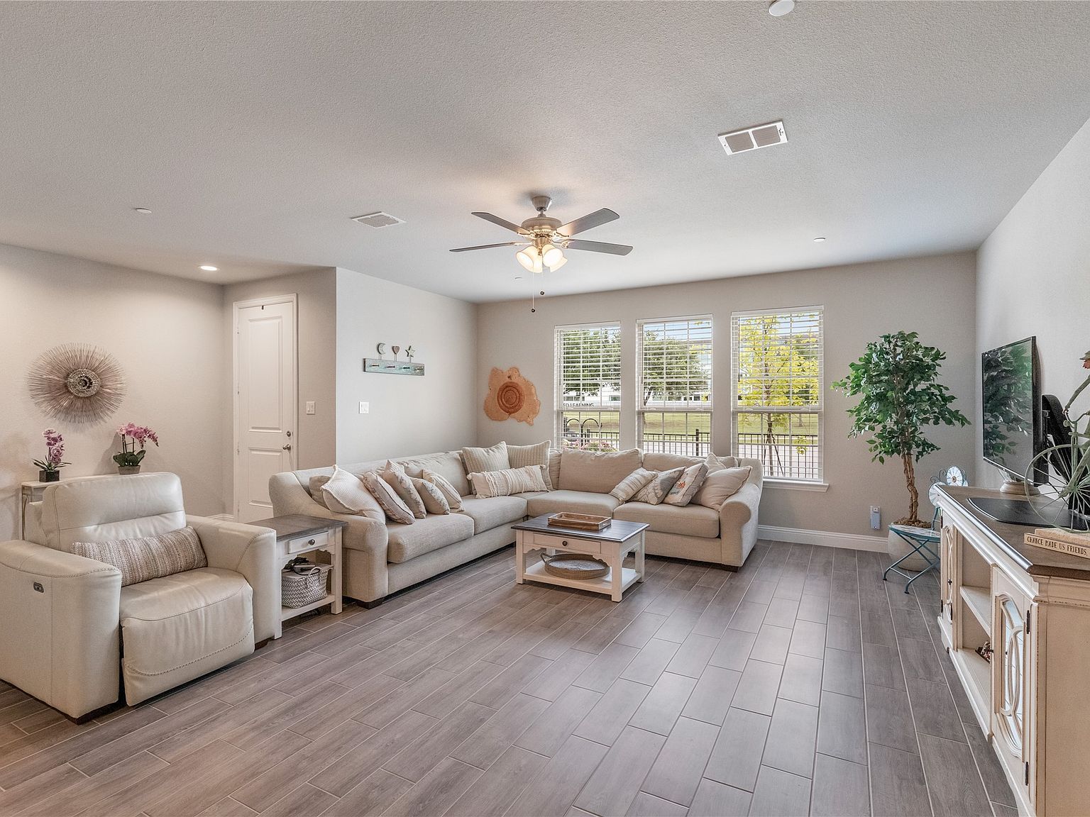 5948 Bursey Rd Watauga, TX 76148 - Thumbnail 4