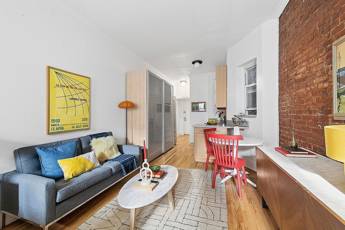 92 Horatio St APT 2S New York, NY 10014 - Thumbnail 4