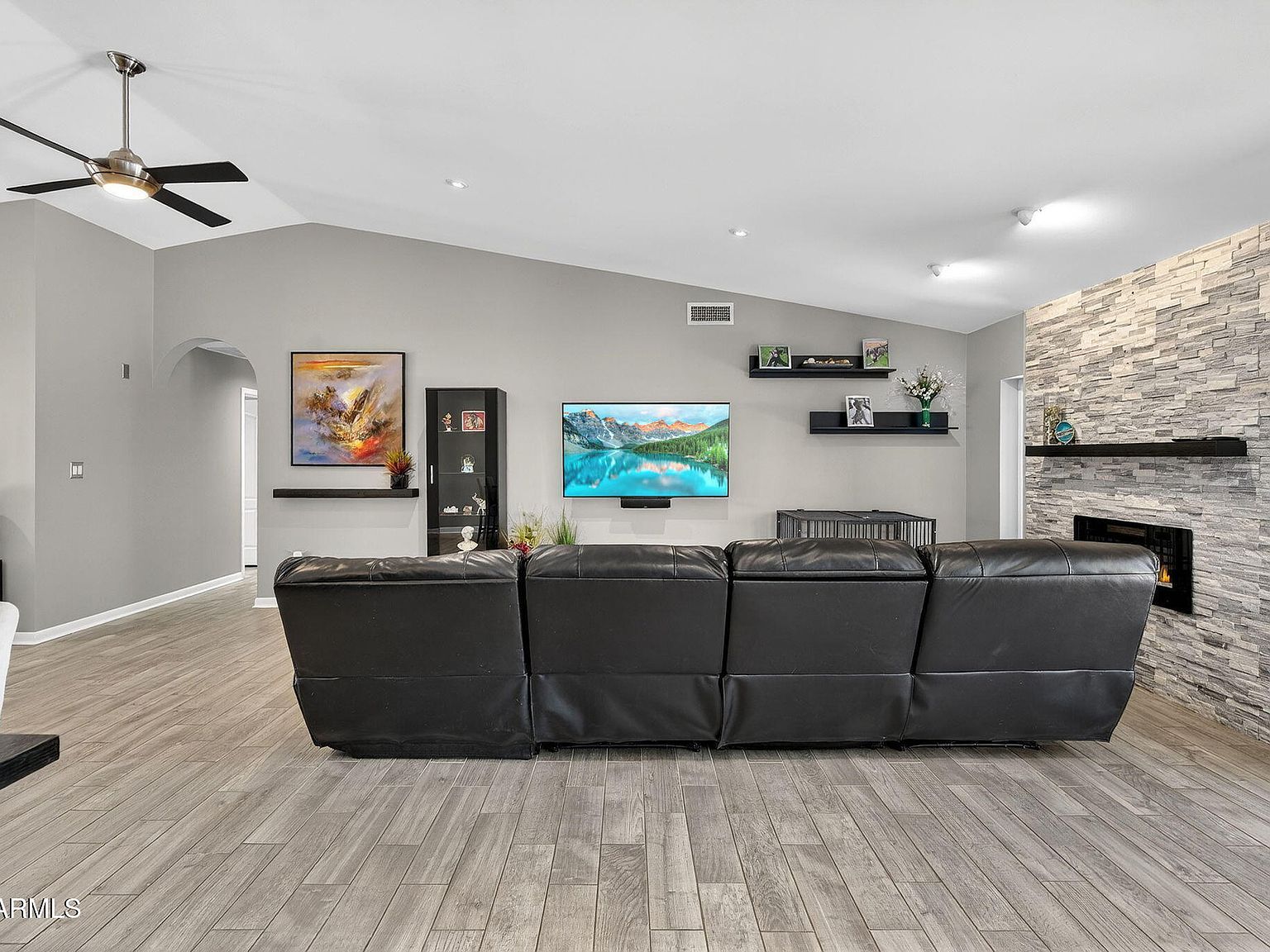 2249 E Mercer Ln Phoenix, AZ 85028 - Thumbnail 4