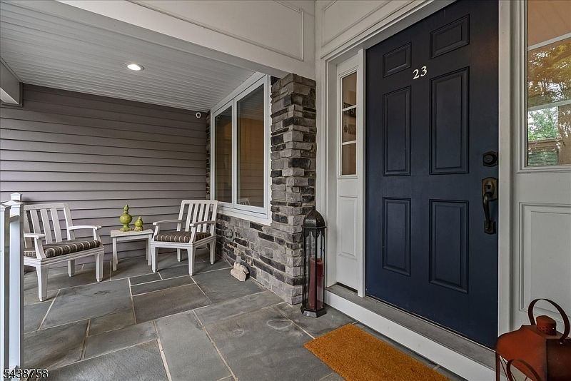 19 Erskine Dr Morristown, NJ 07960 - Thumbnail 4