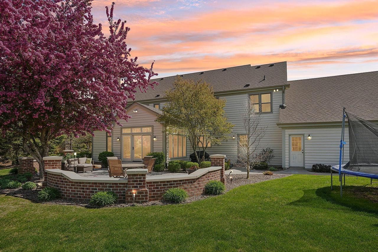 9254 W Wyndham Hills Ct Franklin, WI 53132 - Thumbnail 4