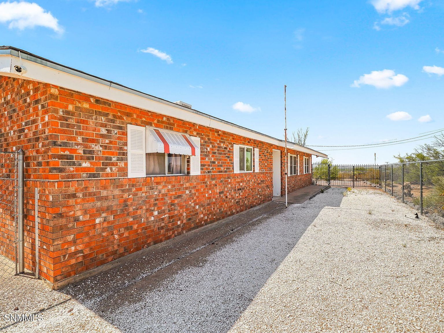 4835 Las Alturas Dr Las Cruces, NM 88011 - Thumbnail 4