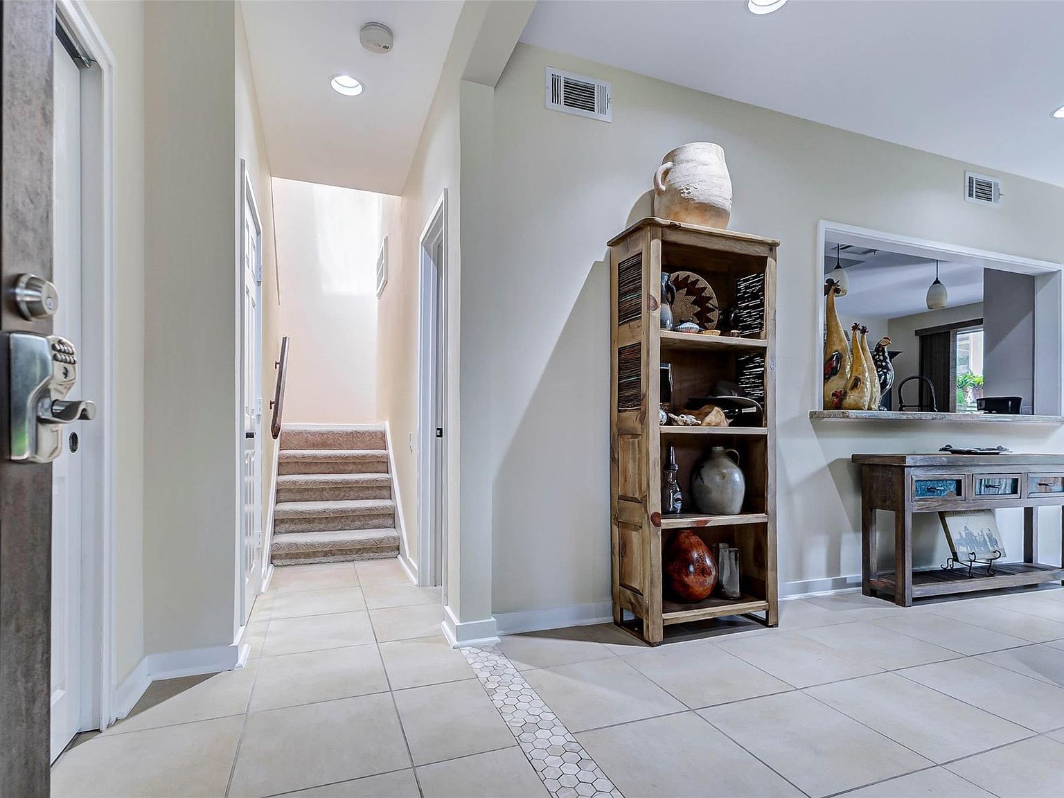 115 Litchfield Ln Houston, TX 77024 - Thumbnail 4