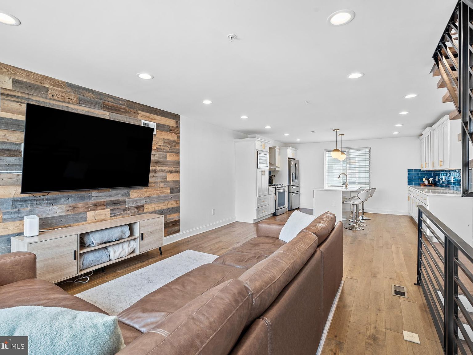 2615 E Harold St #5 Philadelphia, PA 19125 - Thumbnail 4