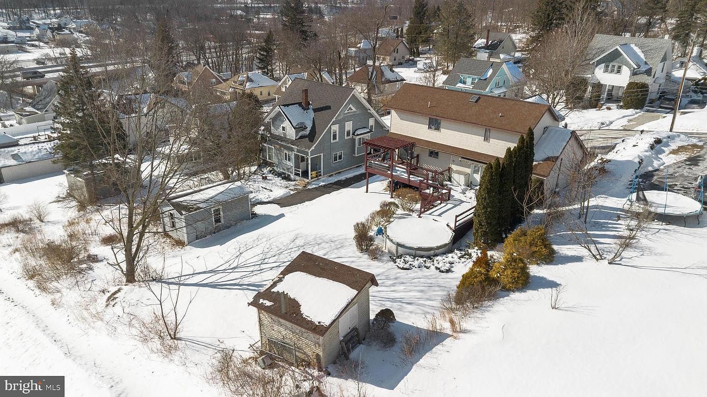 132 Burcher St South Abington Township, PA 18411 - Thumbnail 4