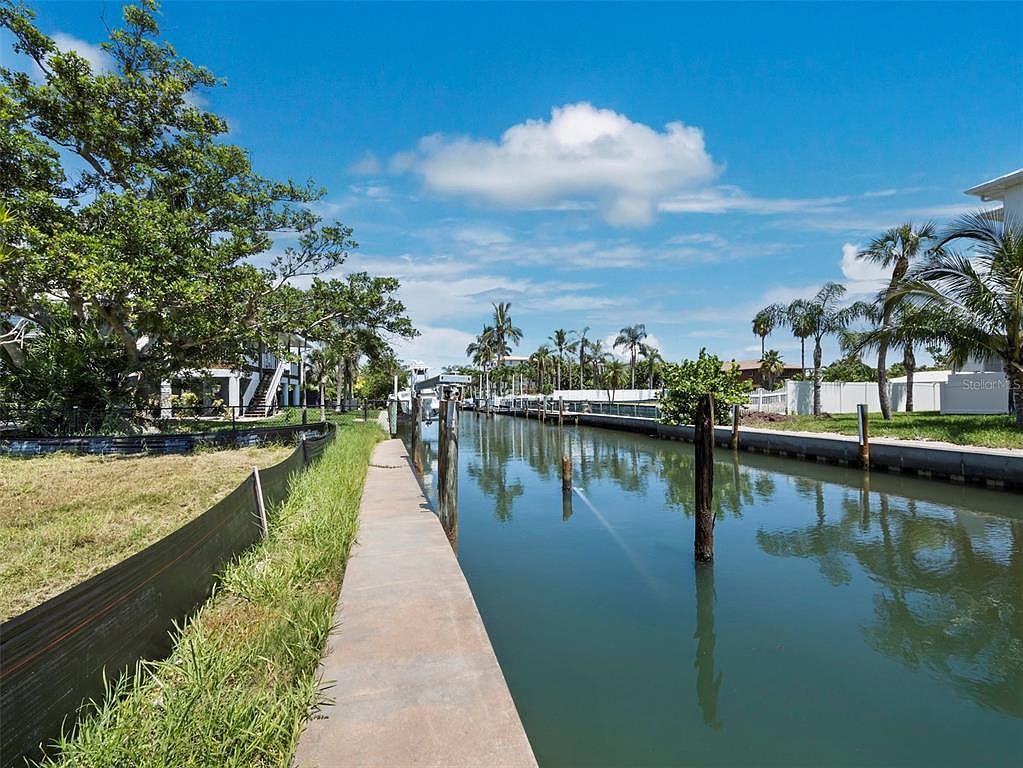 570 De Narvaez Dr LOT 37 Longboat Key, FL 34228 - Thumbnail 4
