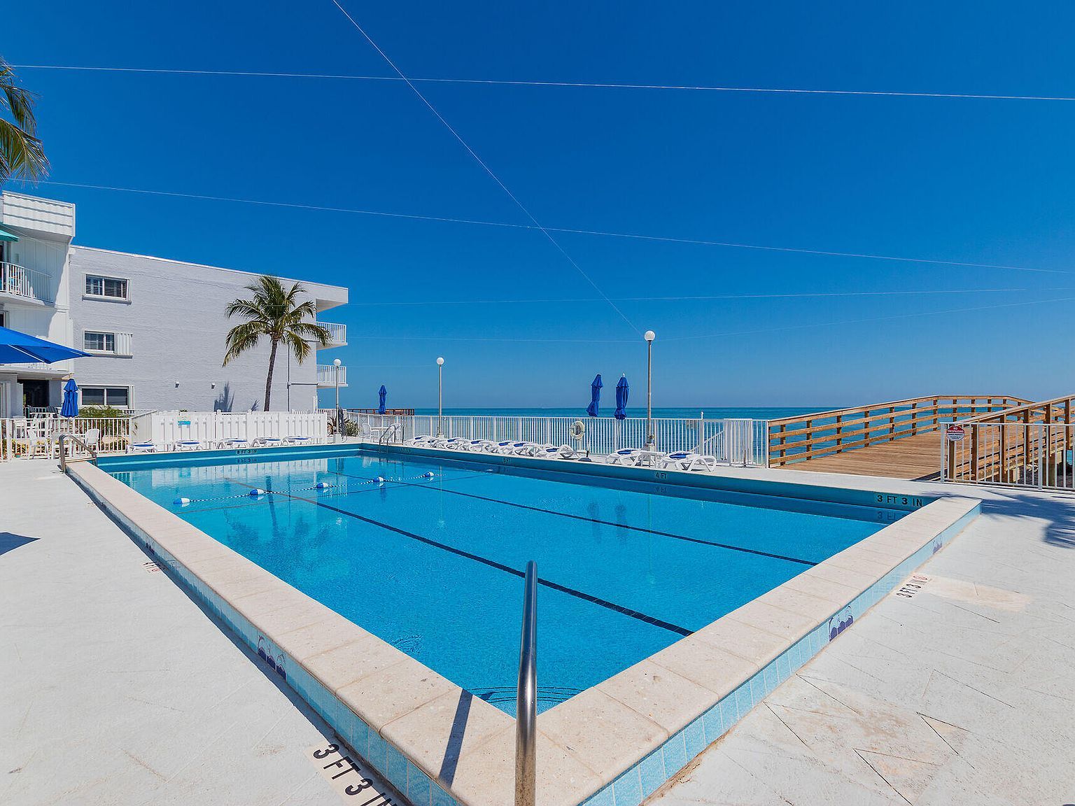 201 E Ocean Dr #1-211 Key Colony Beach, FL 33051 - Thumbnail 4