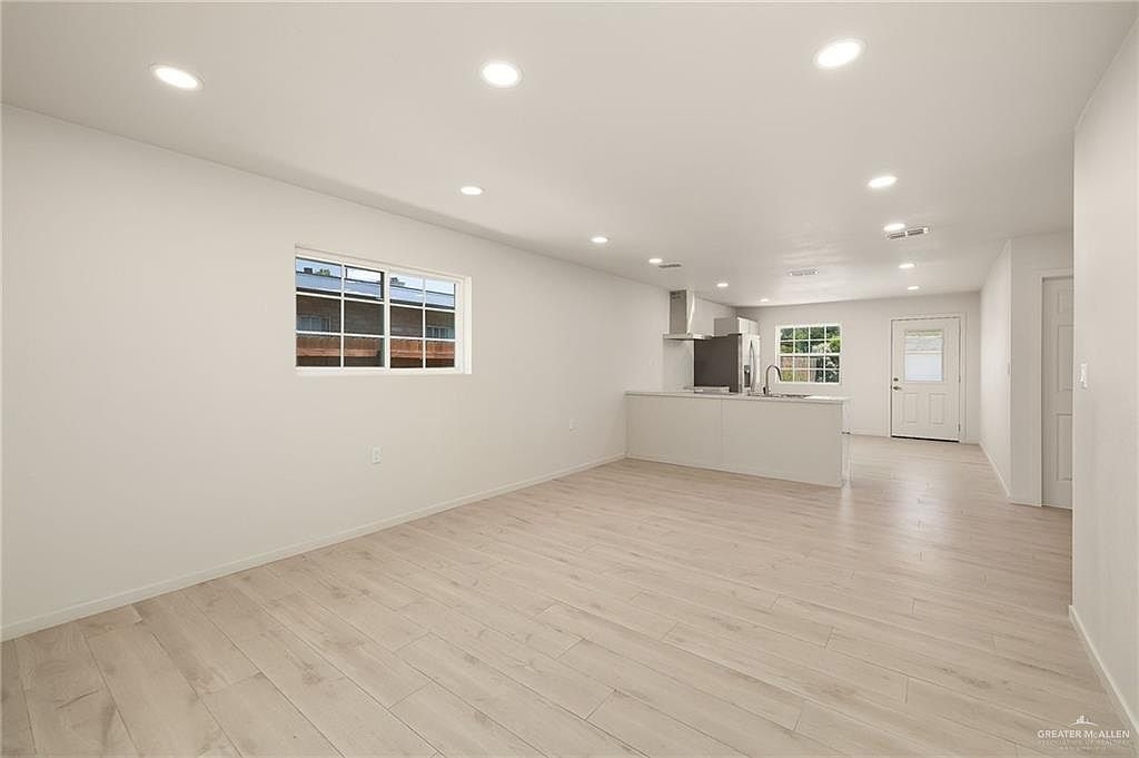 506 N 36th St McAllen, TX 78501 - Thumbnail 4