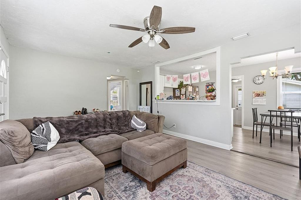 4348 8th Ave N Saint Petersburg, FL 33713 - Thumbnail 4