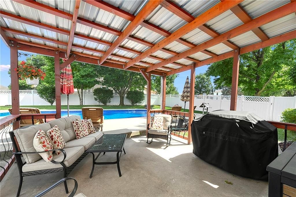 3912 SW Manhattan Ave Blue Springs, MO 64015 - Thumbnail 4