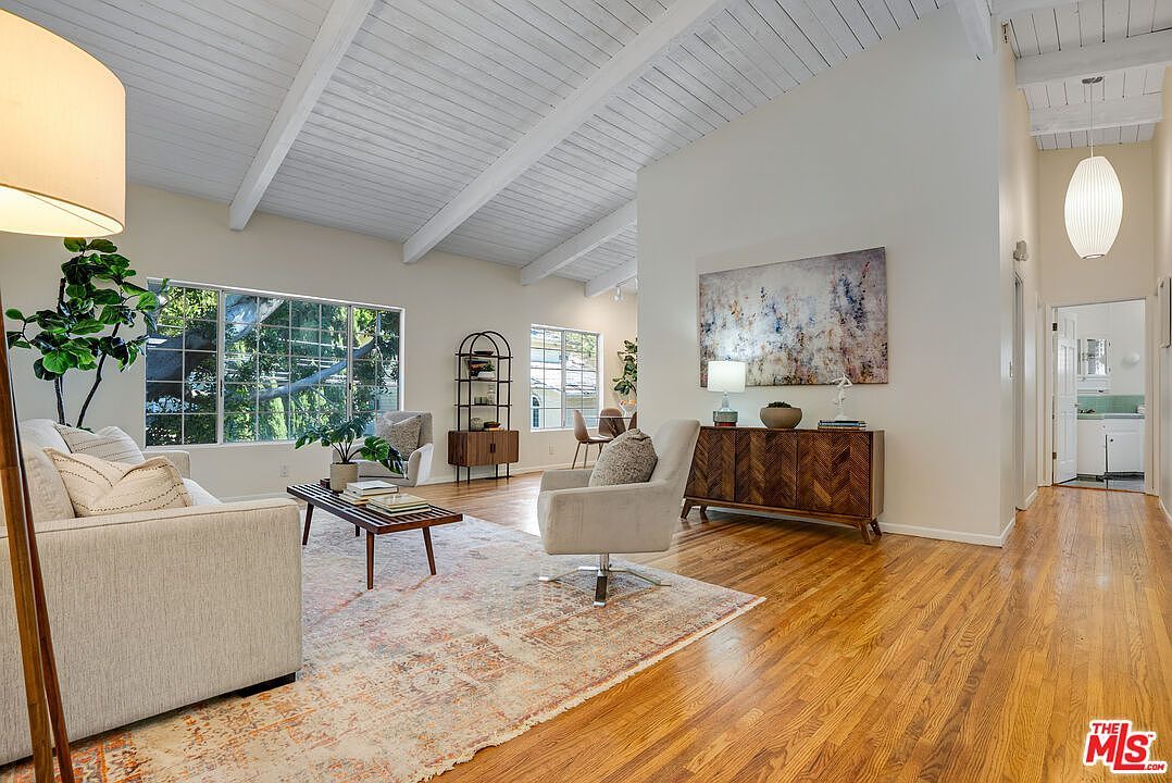 1115 N Beverly Glen Blvd Los Angeles, CA 90077 - Thumbnail 4