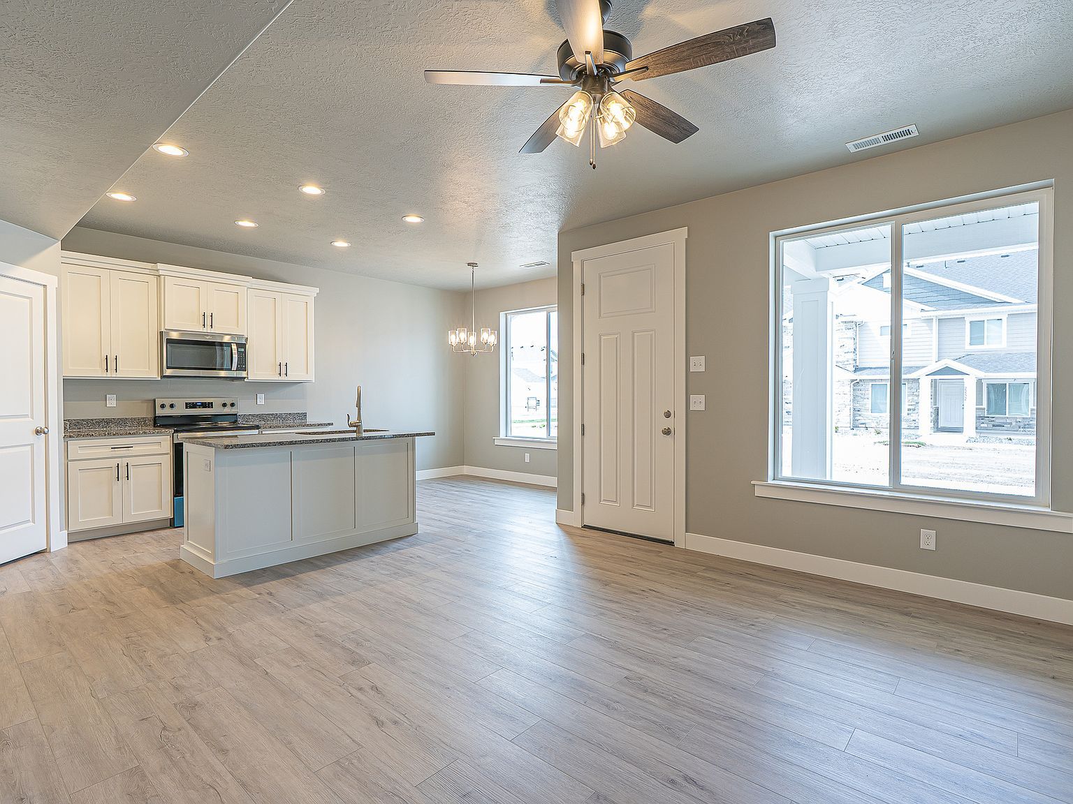 2206 S 1120 W #65 Nibley, UT 84321 - Thumbnail 4