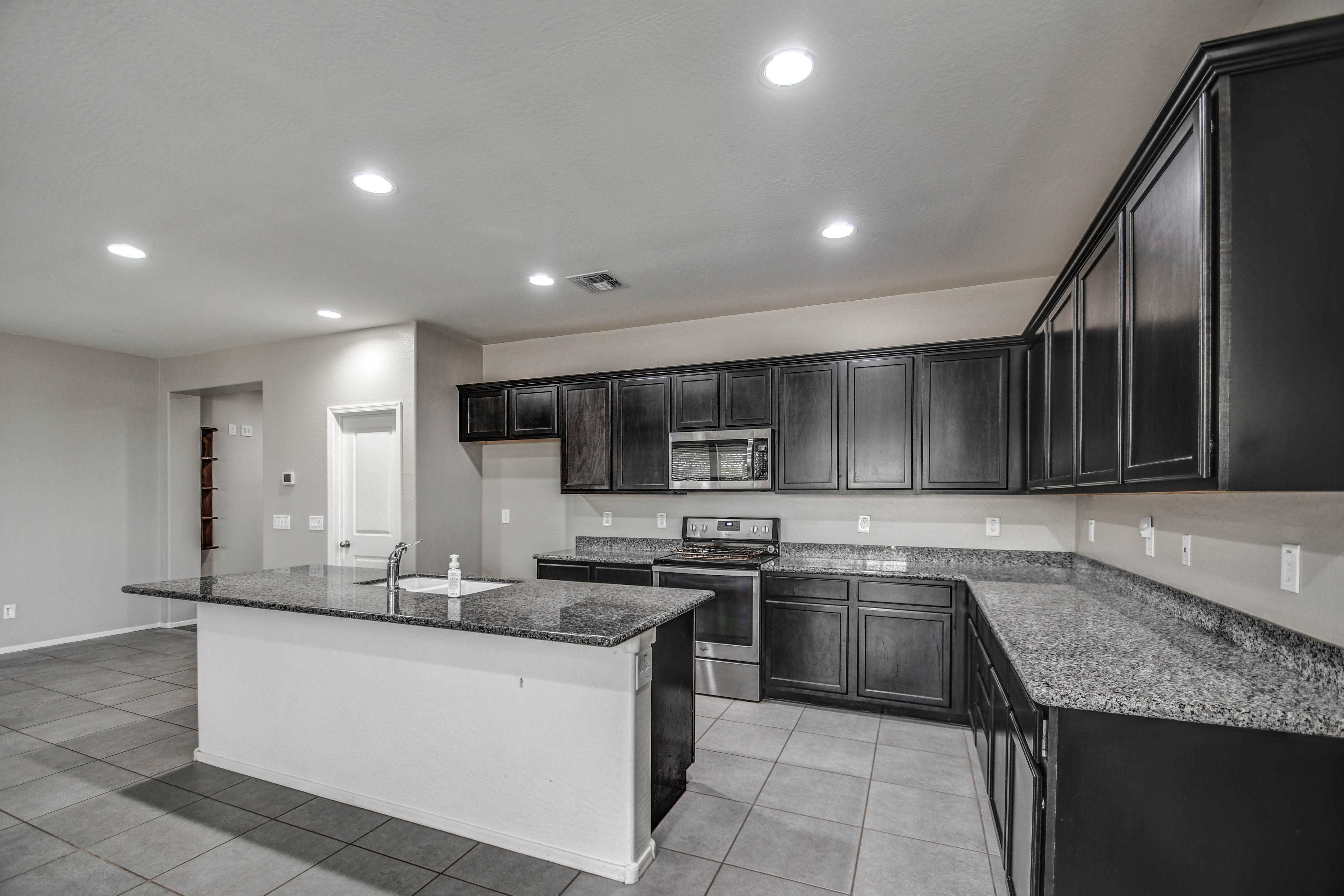 22488 East Via Del Oro, Queen Creek, AZ 85142, USA - Thumbnail 4