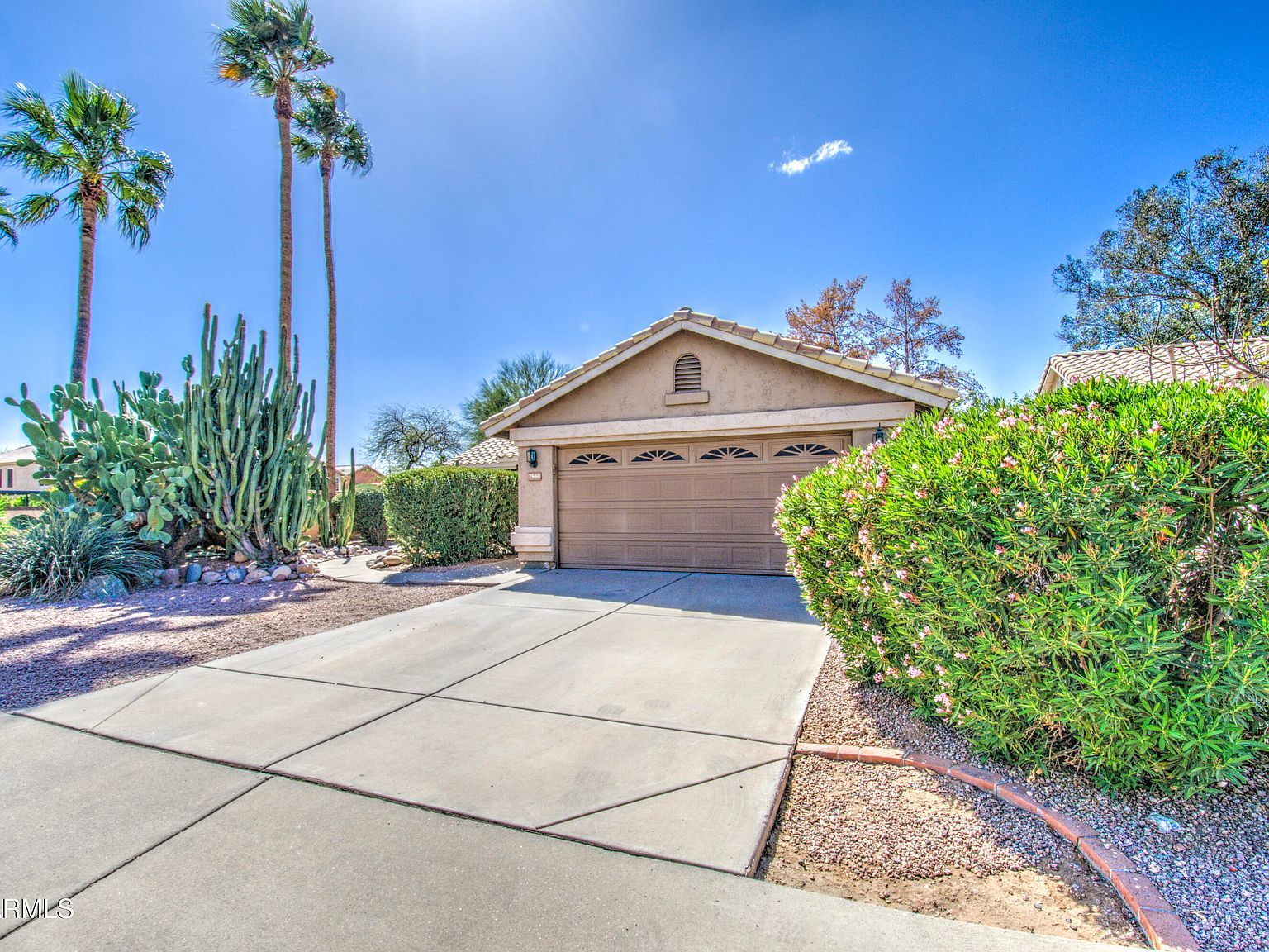 2560 S Rowen Mesa, AZ 85209 - Thumbnail 4