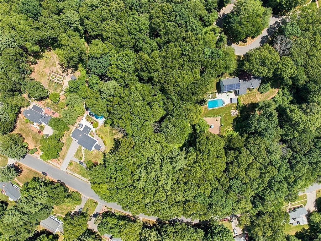 73 Parsonage Ln Topsfield, MA 01983 - Thumbnail 4