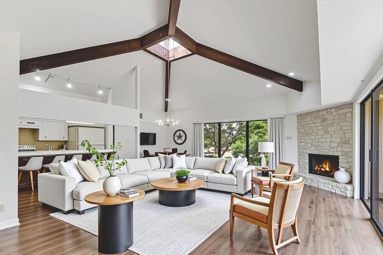 1406 Broken Hls UNIT 3 Horseshoe Bay, TX 78657 - Thumbnail 4