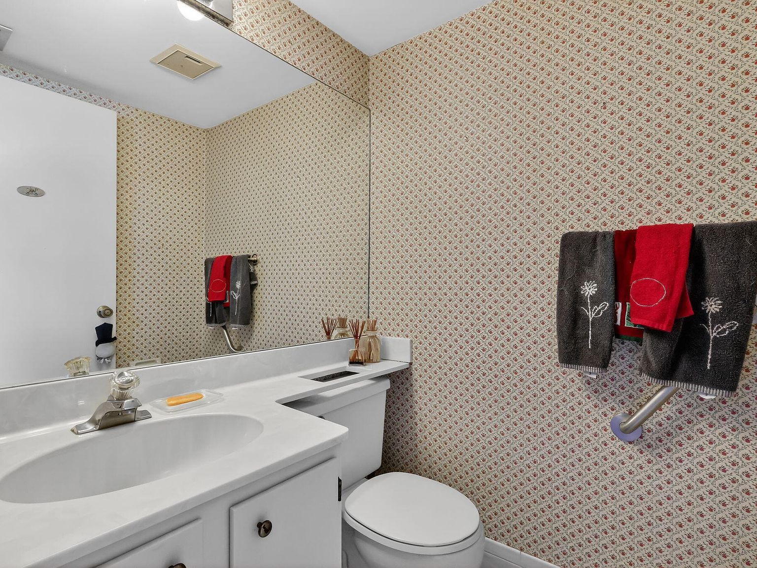 2641 Gately Dr W APT 906 West Palm Beach, FL 33415 - Thumbnail 4
