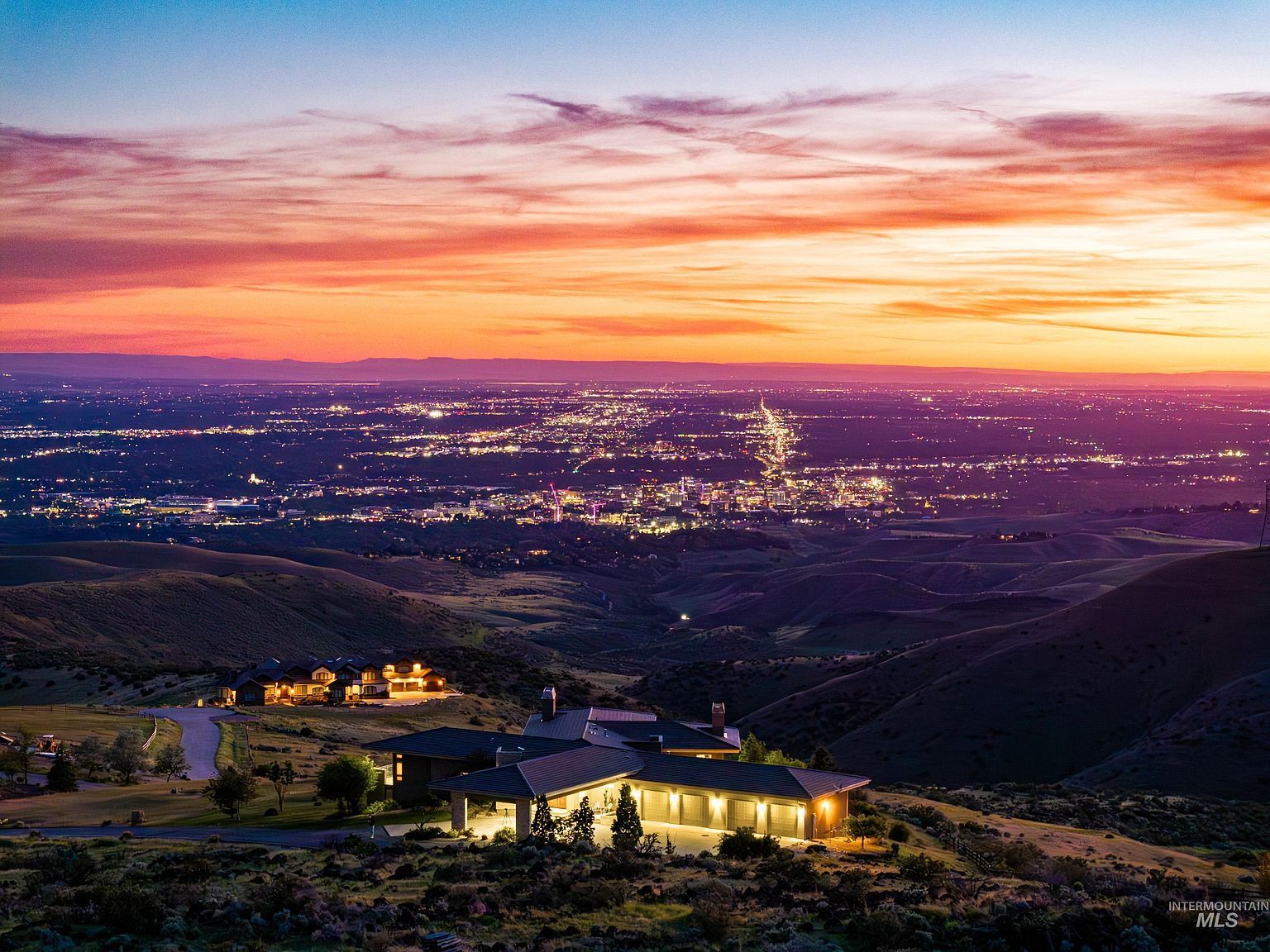 6329 E Wildhorse Ln Boise, ID 83712 - Thumbnail 4