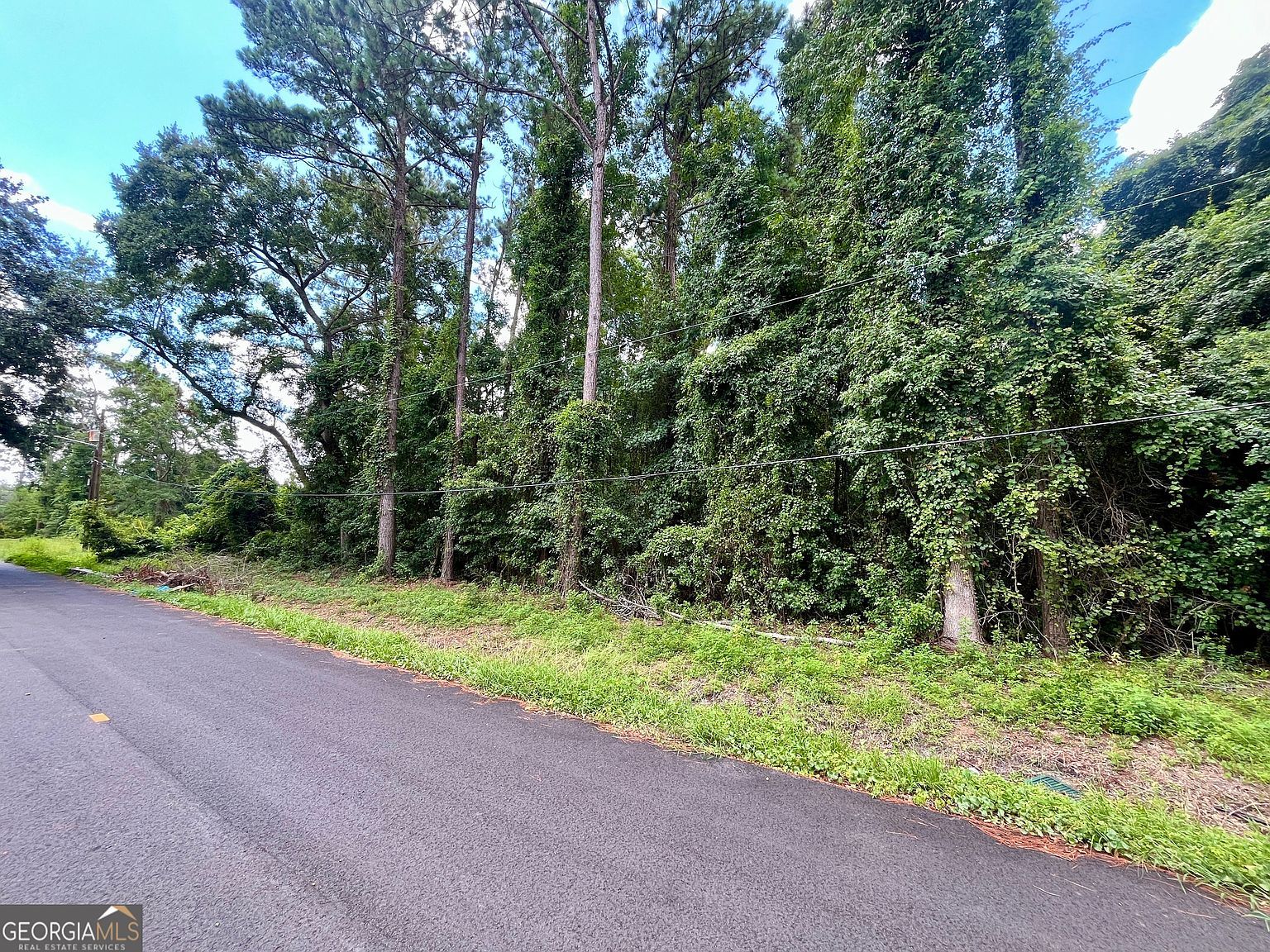 109 Midway Cir Brunswick, GA 31523 - Thumbnail 4