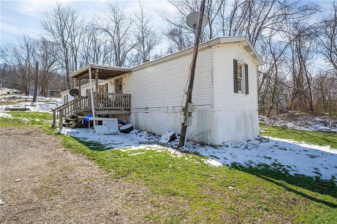 450 Joseph St Lemont Furnace, PA 15456 - Thumbnail 4