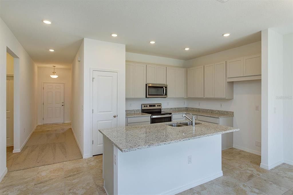 2043 Firethorn Loop Haines City, FL 33844 - Thumbnail 4