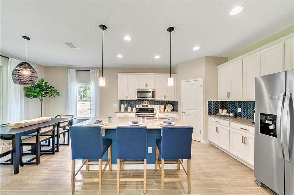 2953 Supermarine Rd Tavares, FL 32778 - Thumbnail 4