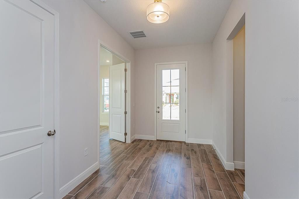 10242 Medawar St Orlando, FL 32827 - Thumbnail 4