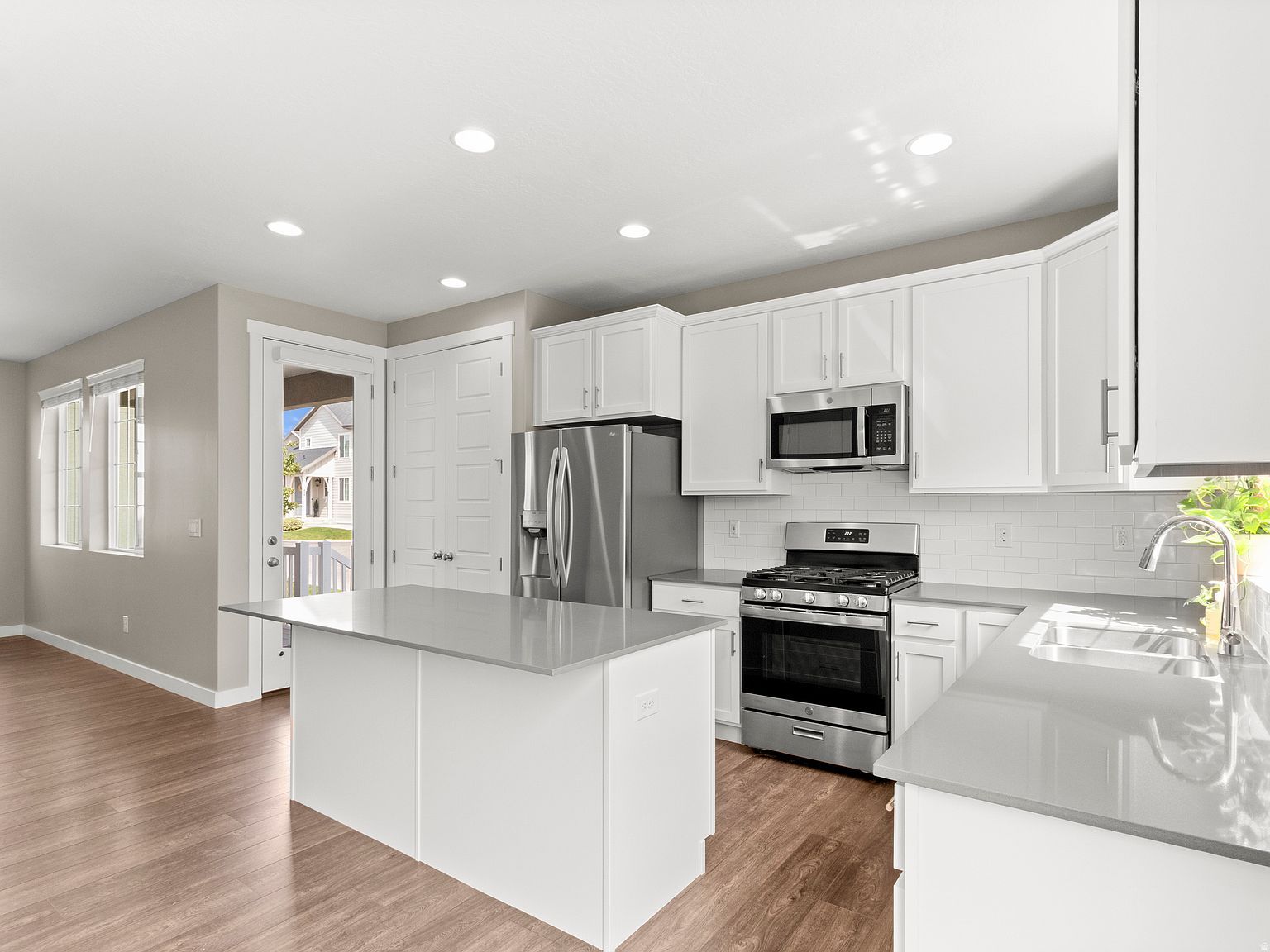 2778 N 930 W Lehi, UT 84043 - Thumbnail 4