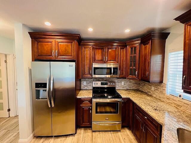 1120 99th St APT 301 Bay Harbor Islands, FL 33154 - Thumbnail 4