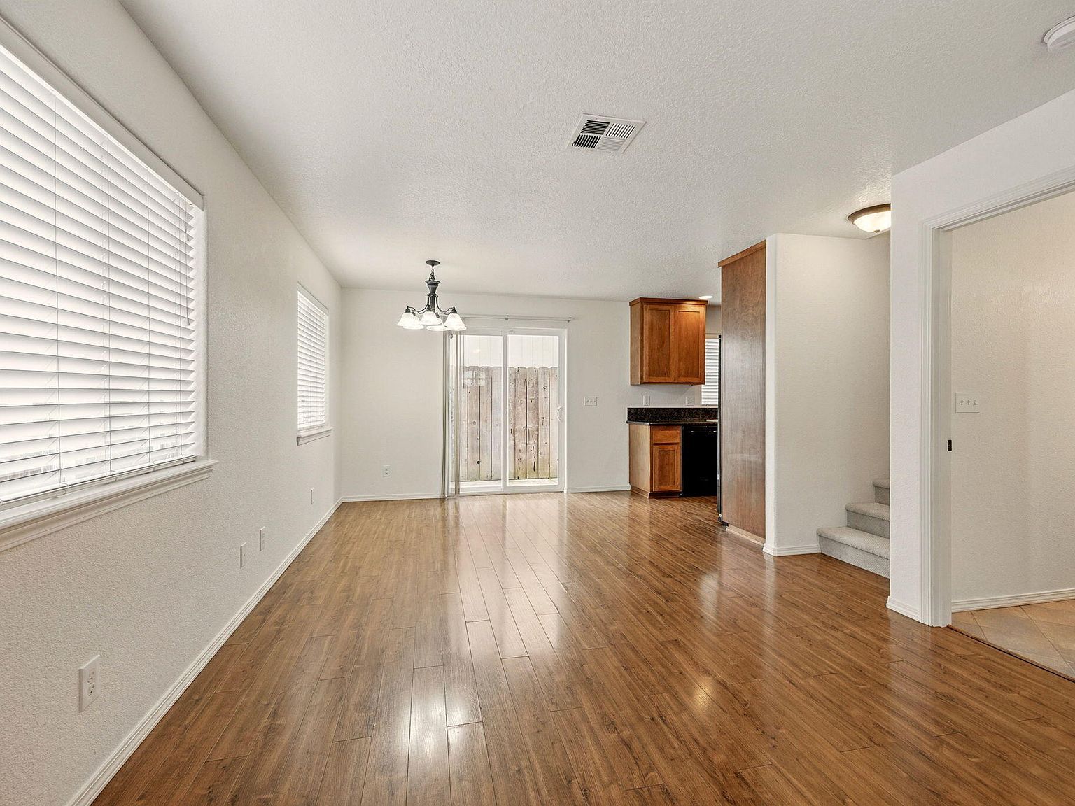 317 Bayou Pl Grants Pass, OR 97526 - Thumbnail 4