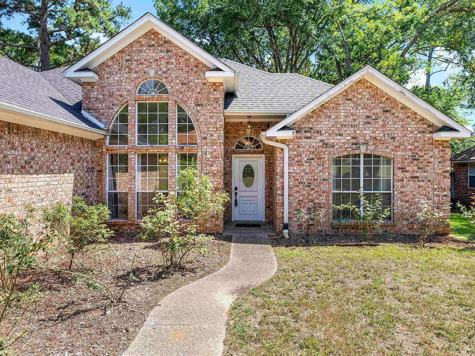 1737 Bearwood Ln Tyler, TX 75703 - Thumbnail 4