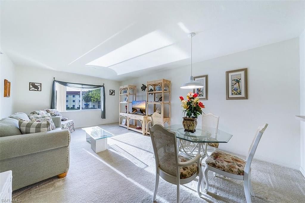 8288 Key Royal Ln APT 1424 Naples, FL 34119 - Thumbnail 4