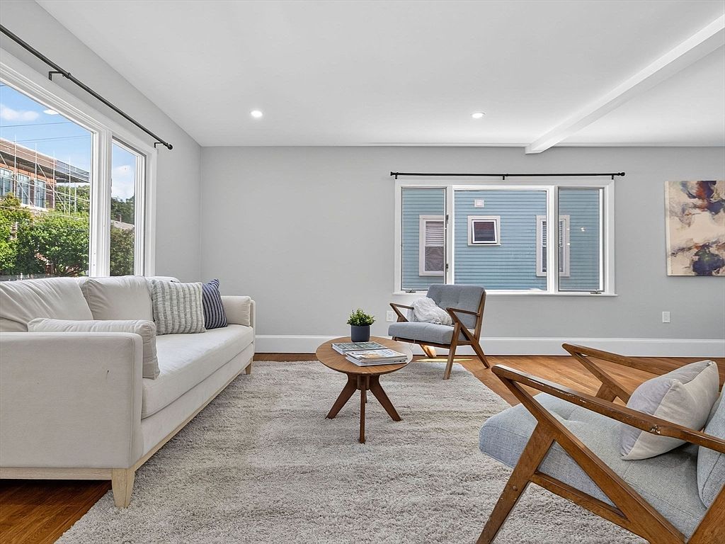 111 Sharon St FLOOR 1 Medford, MA 02155 - Thumbnail 4