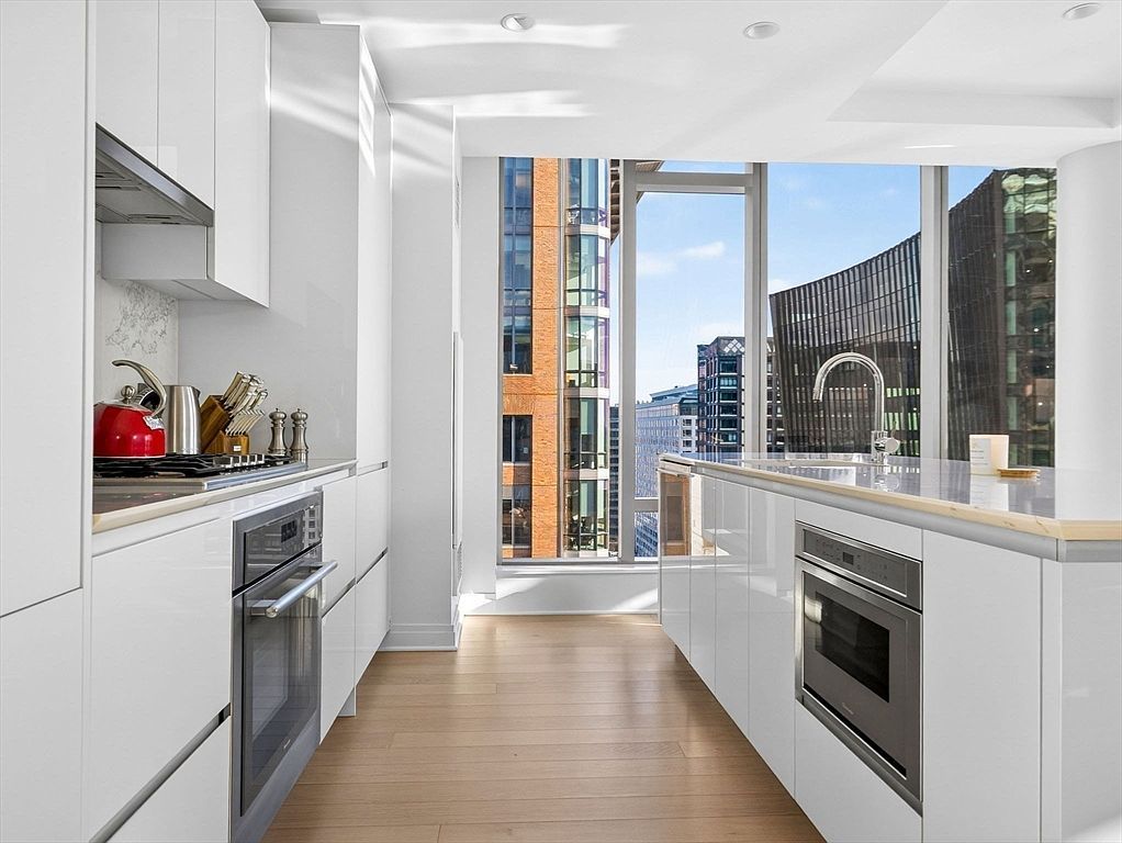 135 Seaport Blvd Unit 2008 Boston, MA 02210 - Thumbnail 4