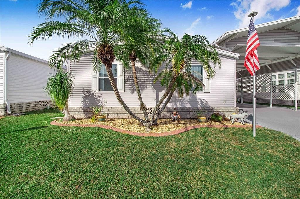 332 Fairway Blvd Frostproof, FL 33843 - Thumbnail 4