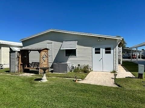 359 Pine Loop Frostproof, FL 33843 - Thumbnail 4