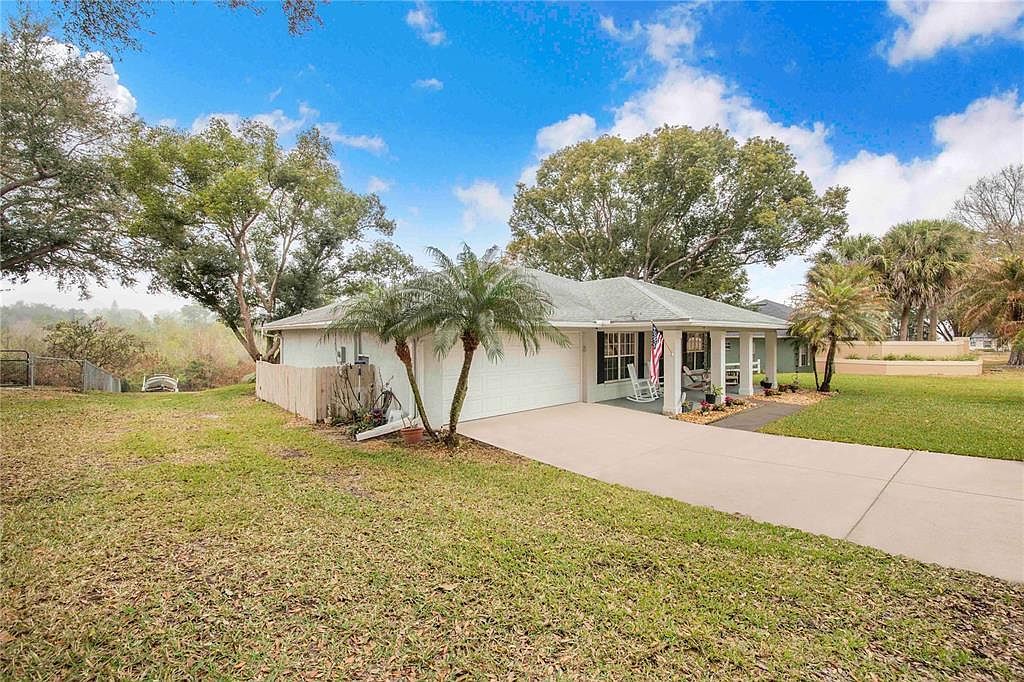 194 S Lake Mariam Dr Winter Haven, FL 33884 - Thumbnail 4