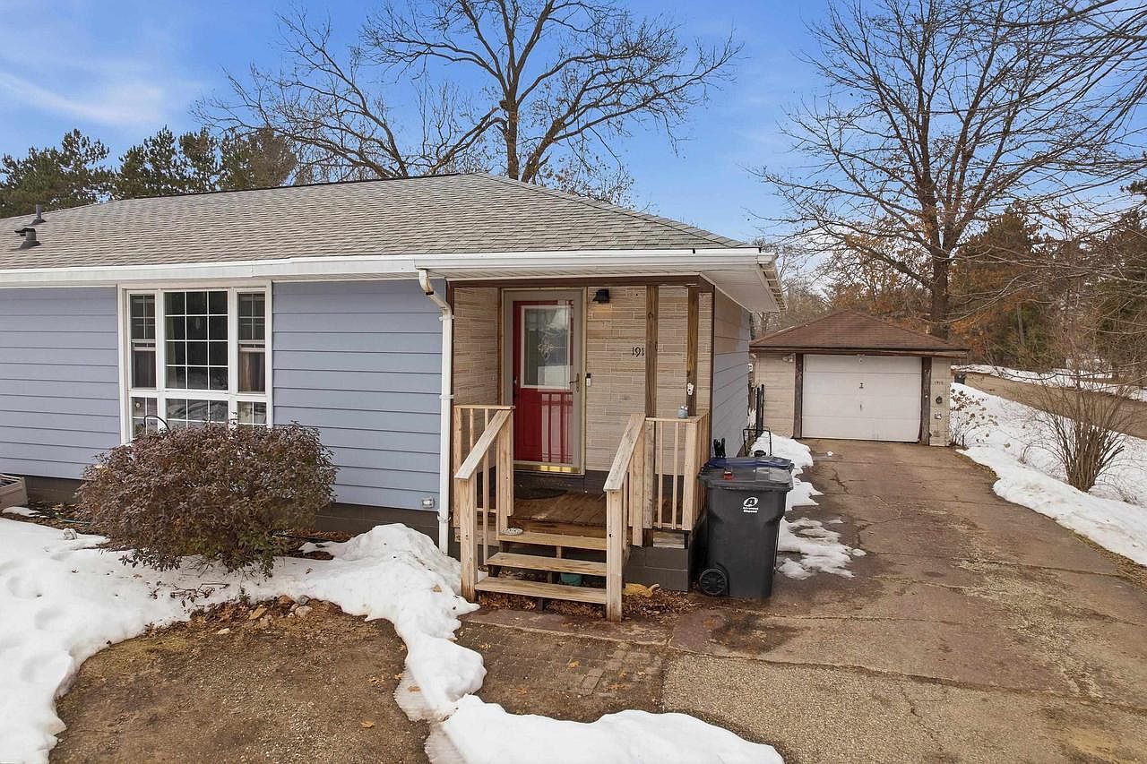 1915 School St Stevens Point, WI 54481 - Thumbnail 4