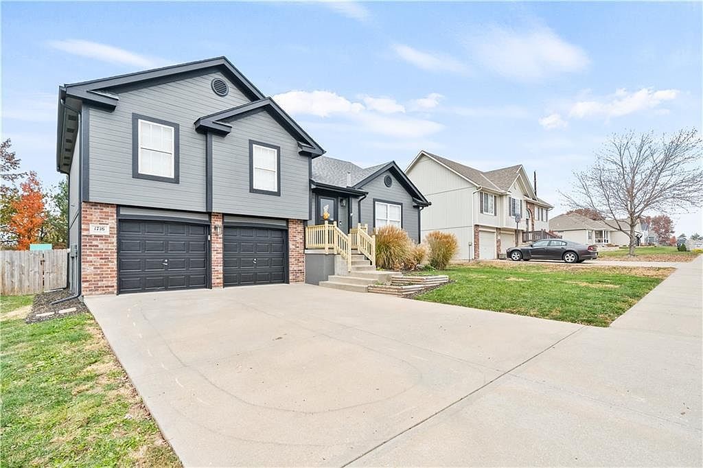 1716 NW Nicholas Dr Grain Valley, MO 64029 - Thumbnail 4