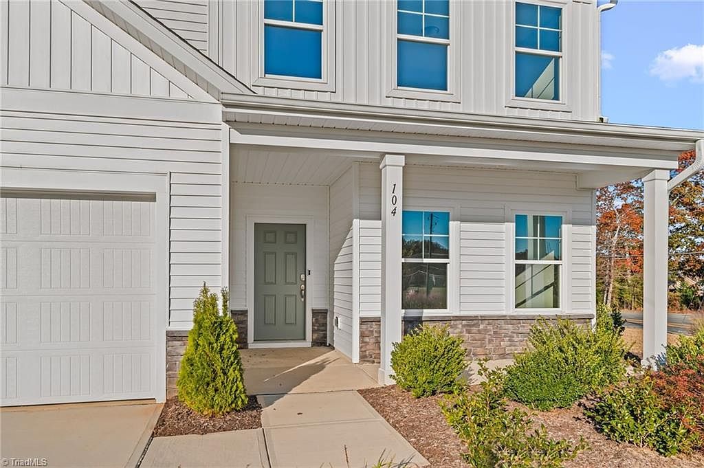 104 Palomino Dr King, NC 27021 - Thumbnail 4