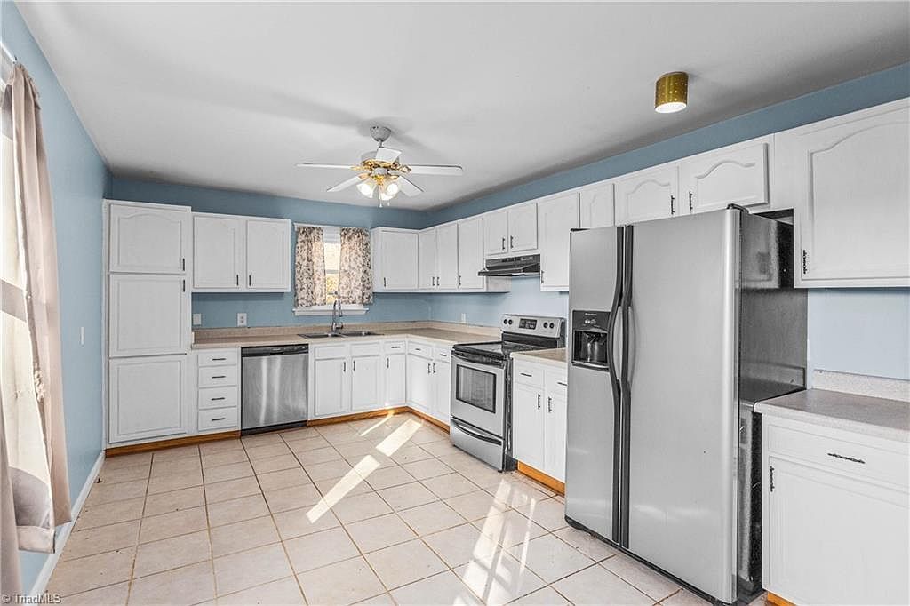 2310 Blecker Dr Winston Salem, NC 27107 - Thumbnail 4