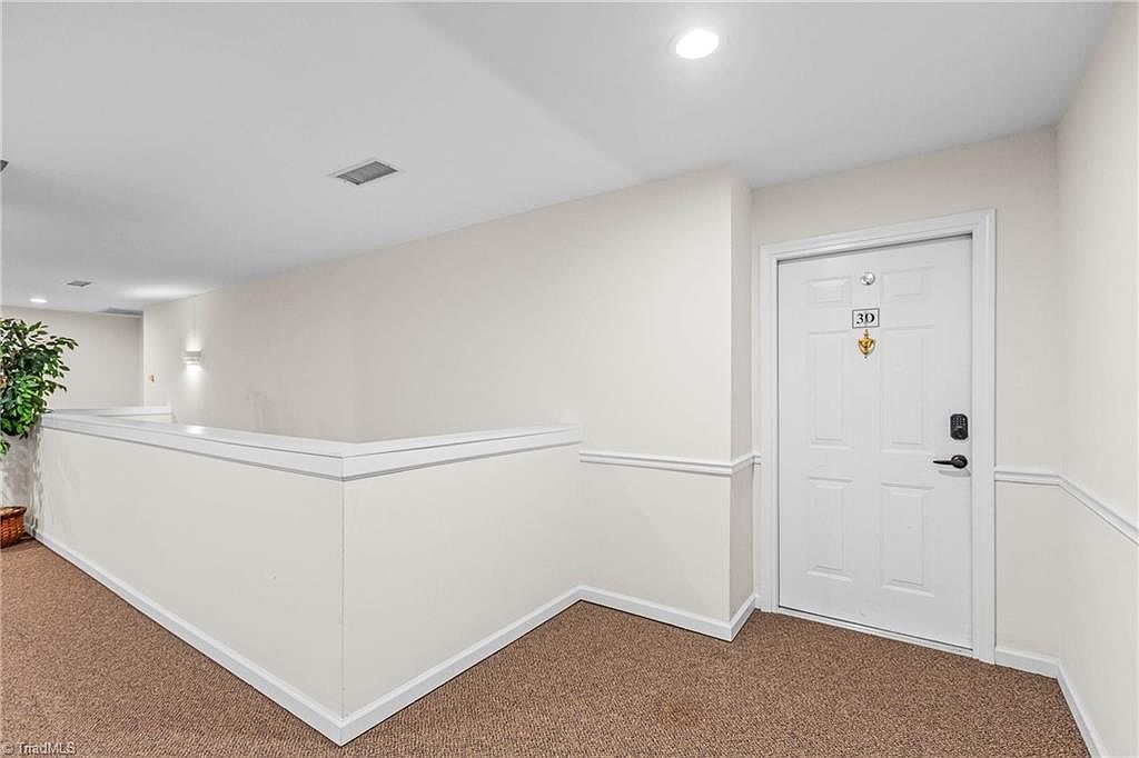4702 Brighton Park Dr Unit 3D Winston Salem, NC 27103 - Thumbnail 4