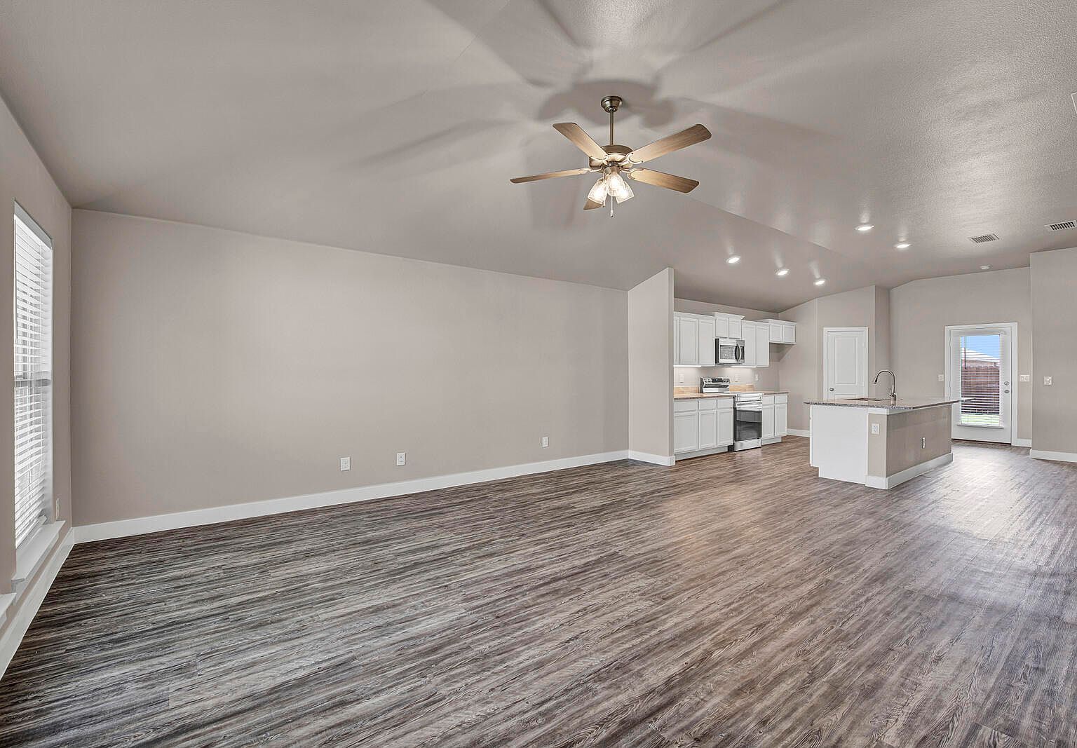 13712 Avenue S Lubbock, TX 79423 - Thumbnail 4