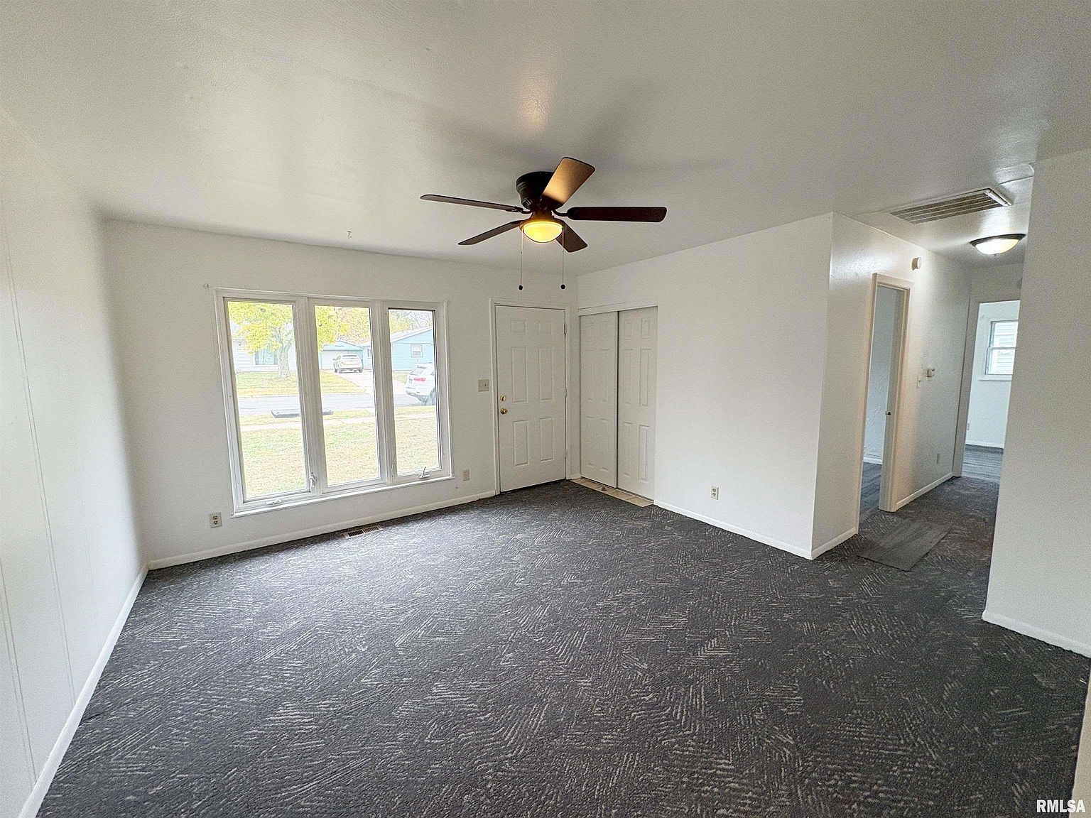 4023 W Brighton Ave Peoria, IL 61615 - Thumbnail 4